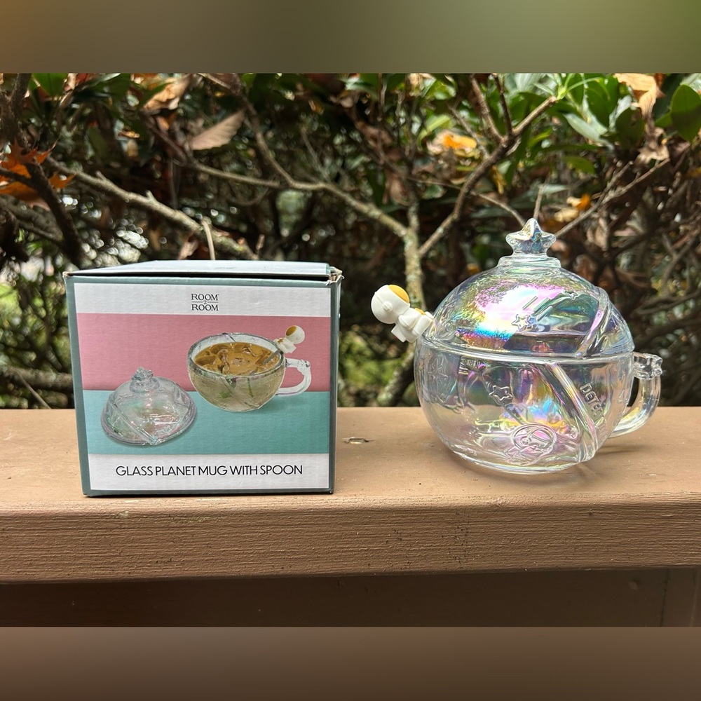 Iridescent Glass Planet Mug with Spoon